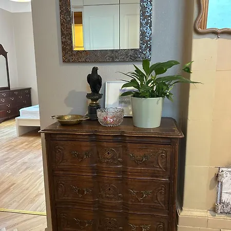 Dzirnavu Apartment, Free Parking